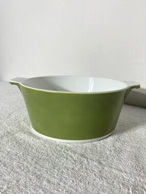 Vintage 60’s Corningware Avocado Green Round Casserole Dish Buffet Server